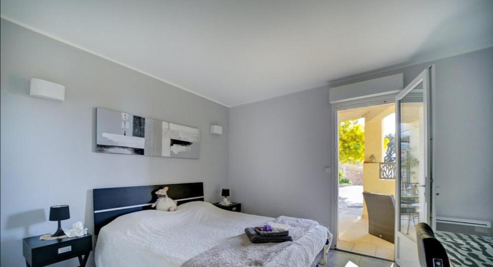 Villa Superbe Vue Mer Sur La Baie De Bandol , 200 M Des Plages Sanary-sur-Mer Eksteriør billede
