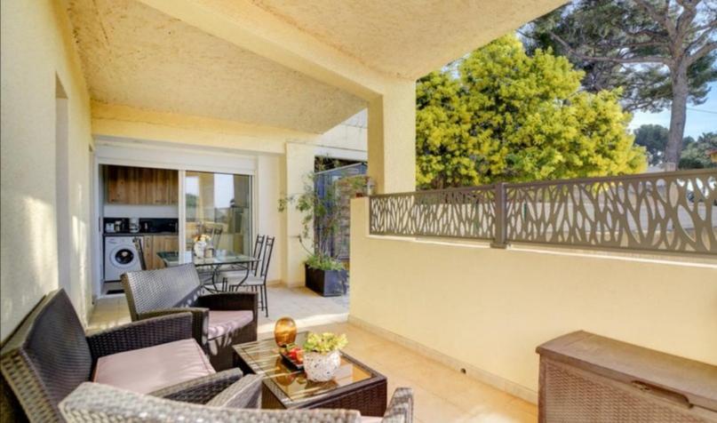 Villa Superbe Vue Mer Sur La Baie De Bandol , 200 M Des Plages Sanary-sur-Mer Eksteriør billede